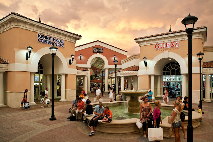 Orlando International Premium Outlets - Rentex